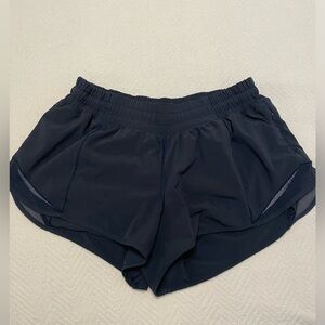 Lululemon 2.5” Hotty Hot Shorts